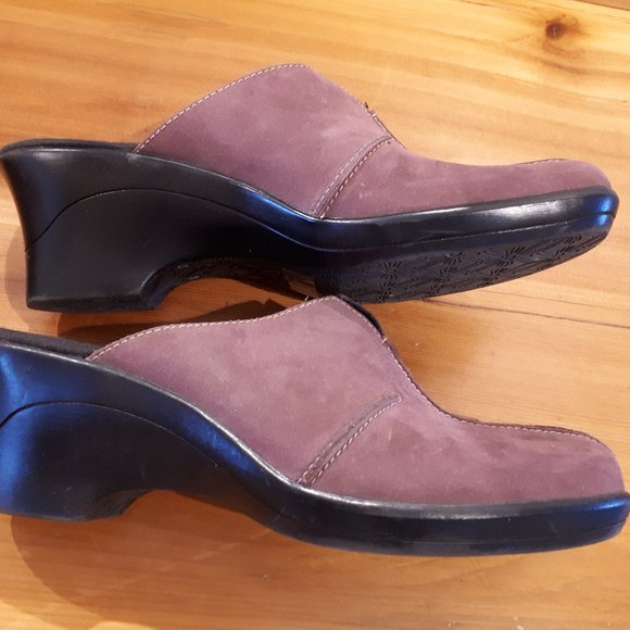 Clark's Mules - Genuine Suede - Size 7 - Purple - Picture 2 of 3